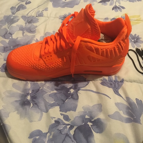 Men’s Air Jordan-retro 4- basketball shoes!! - Picture 4 of 7